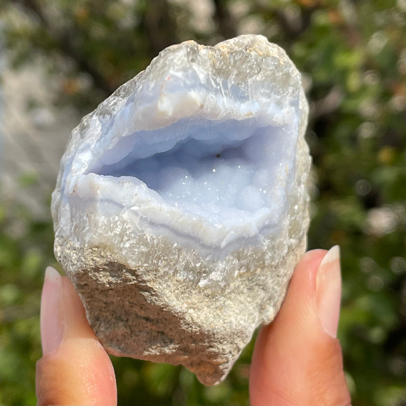 Blue Lace Agate - Wholesale flat from Nsanje, Southern Province, Malawi - 24 pieces  (2.8 kg)