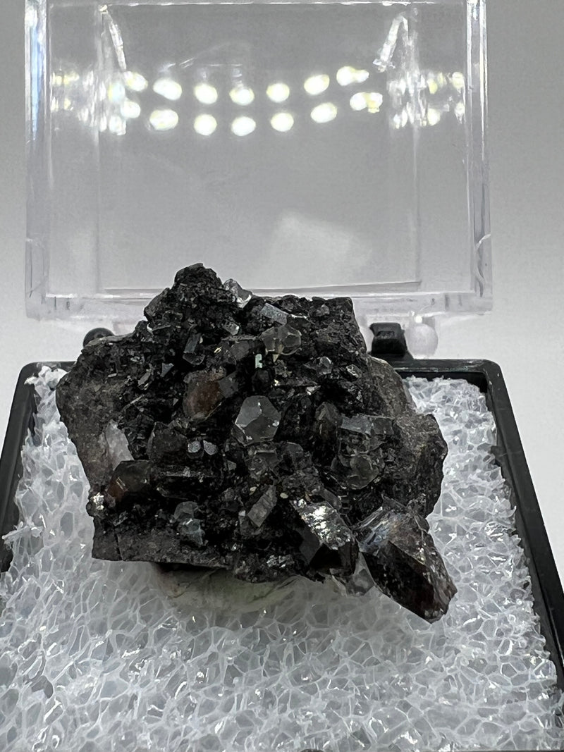 Greely Quartz from the Greely Quartz Occurrence, Osgoode Township, Ottawa, Ontario, Canada