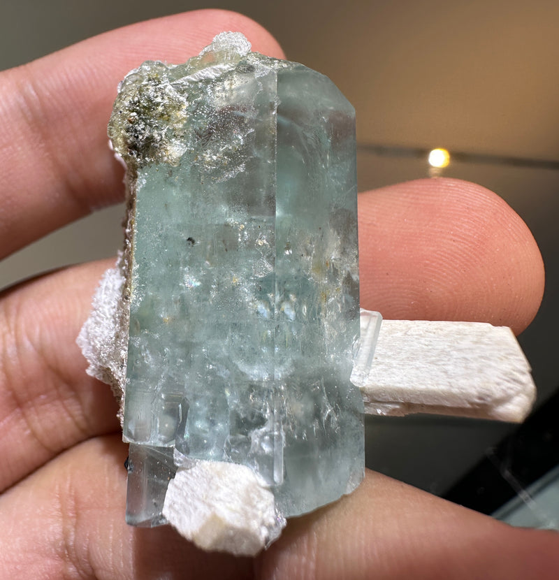 AQUAMARINE SPECIMEN WITH HYALITE AND FELDSPAR 21.5g FROM ERONGO MOUNTAIN, ERONGO REGION, NAMIBIA, ERONGO AQUAMARINE CRYSTAL, CRYSTAL HEALING