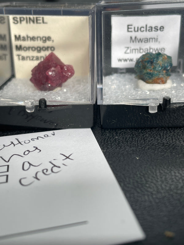 @mycrystalskulls