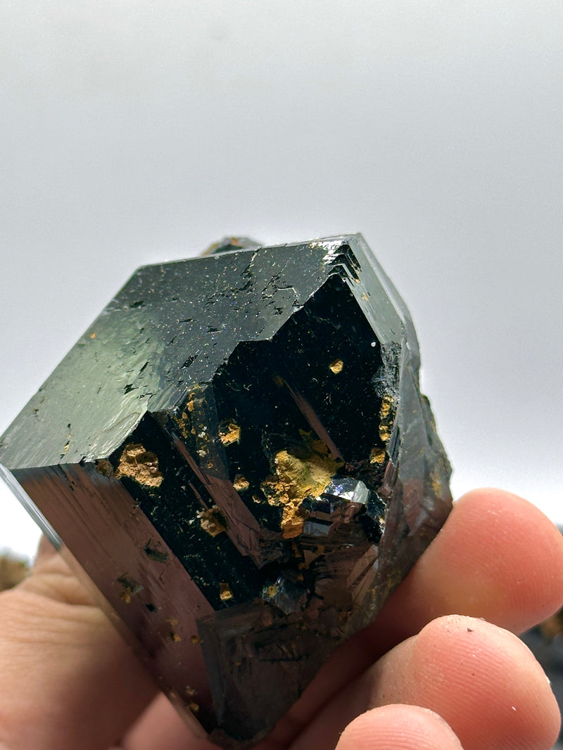 18 PIECE BLACK TOURMALINE WHOLESALE FLAT, ERONGO MINERALS (BLACK TOURMALINE/ SMOKY QUARTZ/ FELDSPAR) FROM ERONGO MOUNTAIN, ERONGO REGION, NAMIBIA.