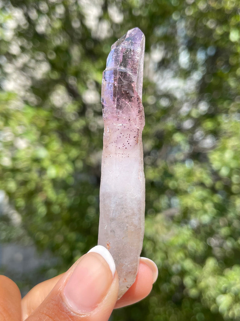 Natural Shangaan Amethyst Scepters Wholesale flat – 1.714 kg, 18 Pieces from Chibuku Mine, Zimbabwe