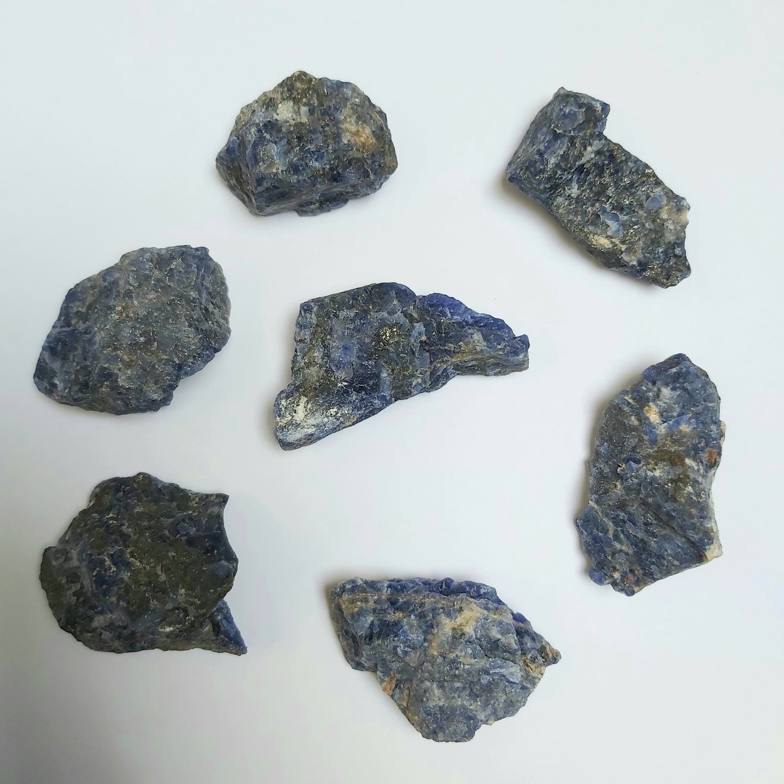 Sodalite de Namibie (pierres roulées) grande taille