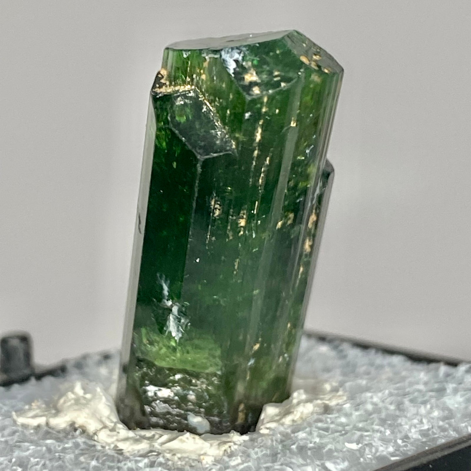 Chrome Tourmaline, Thumbnail, Commander Mine, Nadonjukin