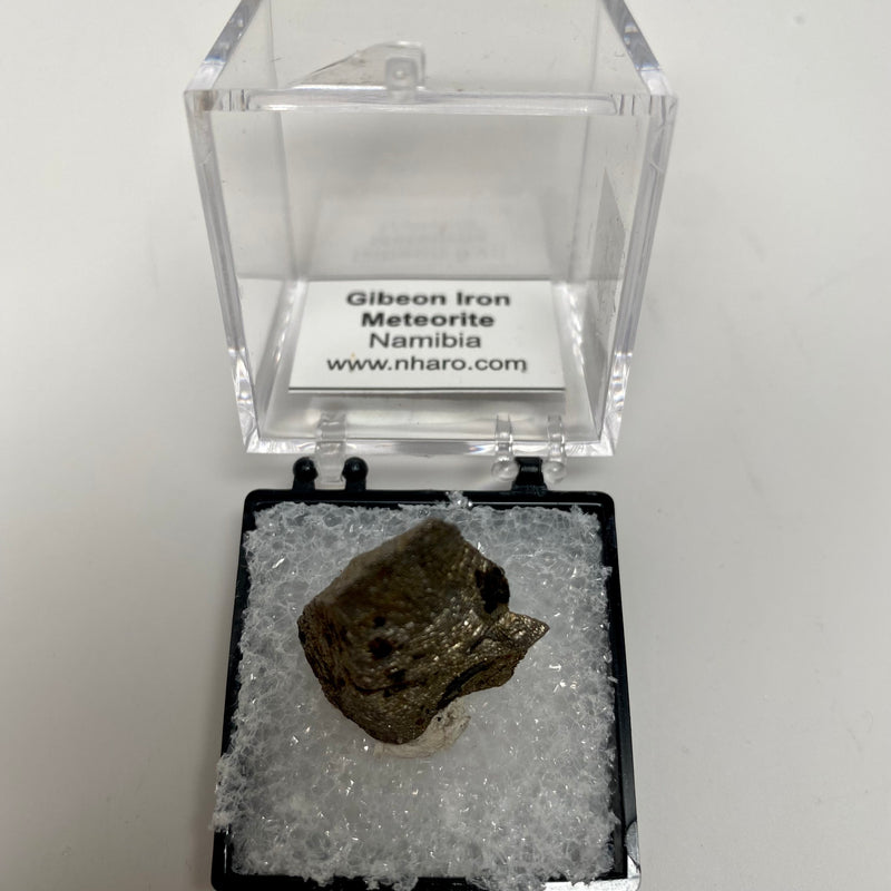 Gibeon Meteorite, Iron Nickel Meteorite, Gibeon, Namibia