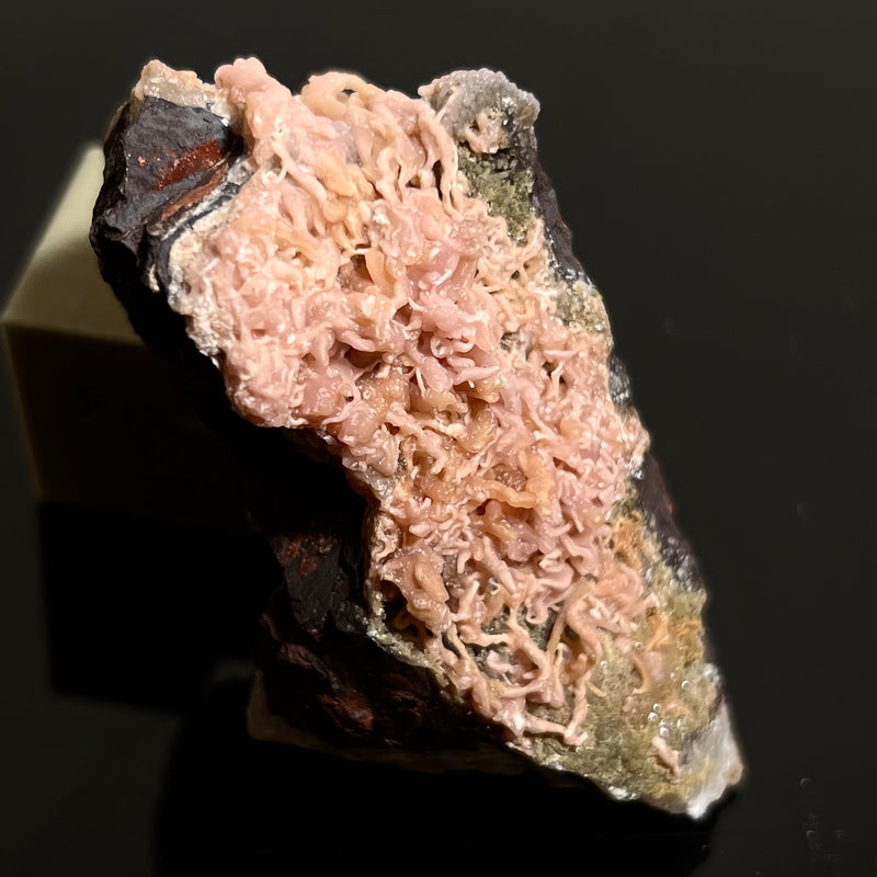 Rhodochrosite N'Chwaning Mine III, Kalahari manganese Fields, Northern Cape, South Africa