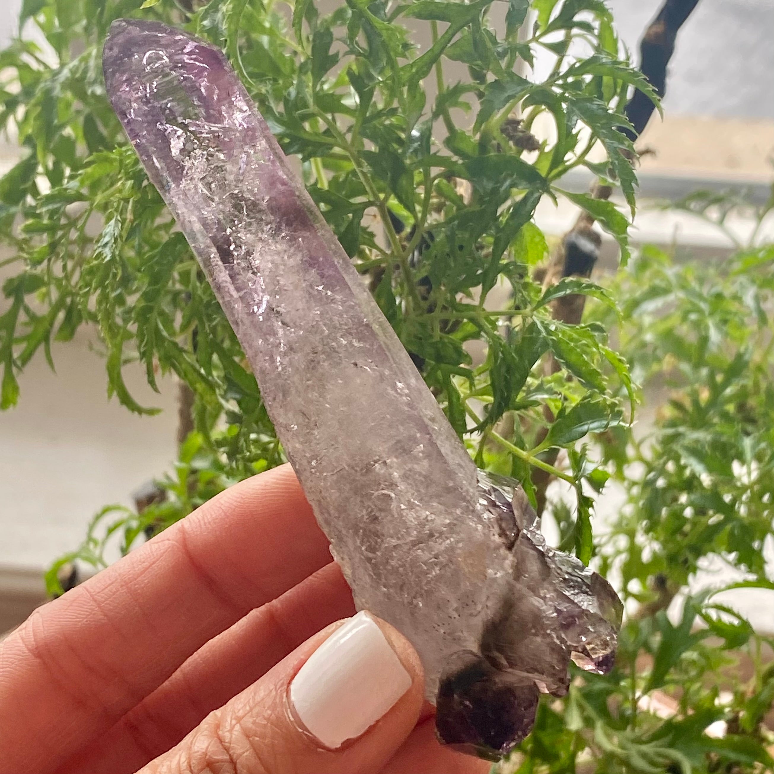 Shangaan Amethyst Wand, From Zimbabwe – Nharo!