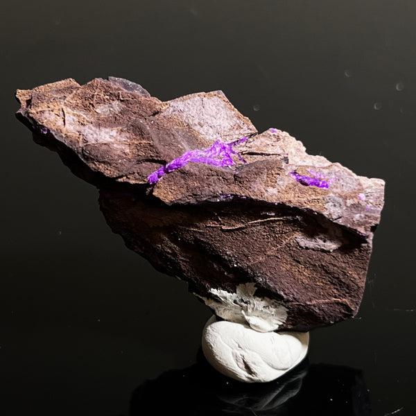 Sugilite from N’chwaning Mine III, Kalahari Manganese Field, Northern Cape, South Africa