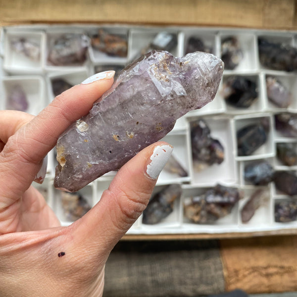 2kg of 32 Pieces of Shangaan Amethyst, Wholesale Flat