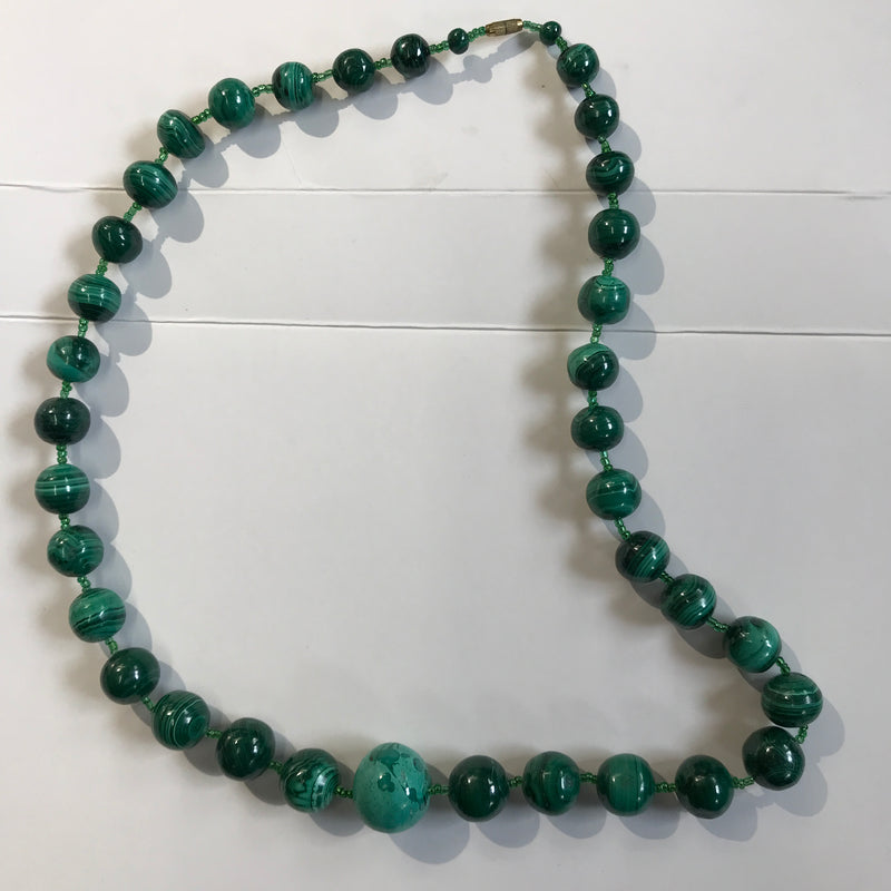 Malachite Necklaces; Malachite beads